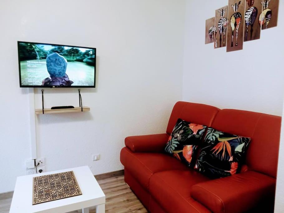 Joli Appartement T2 Tres Bien Situe, Parking Couvert Lourdes Extérieur photo